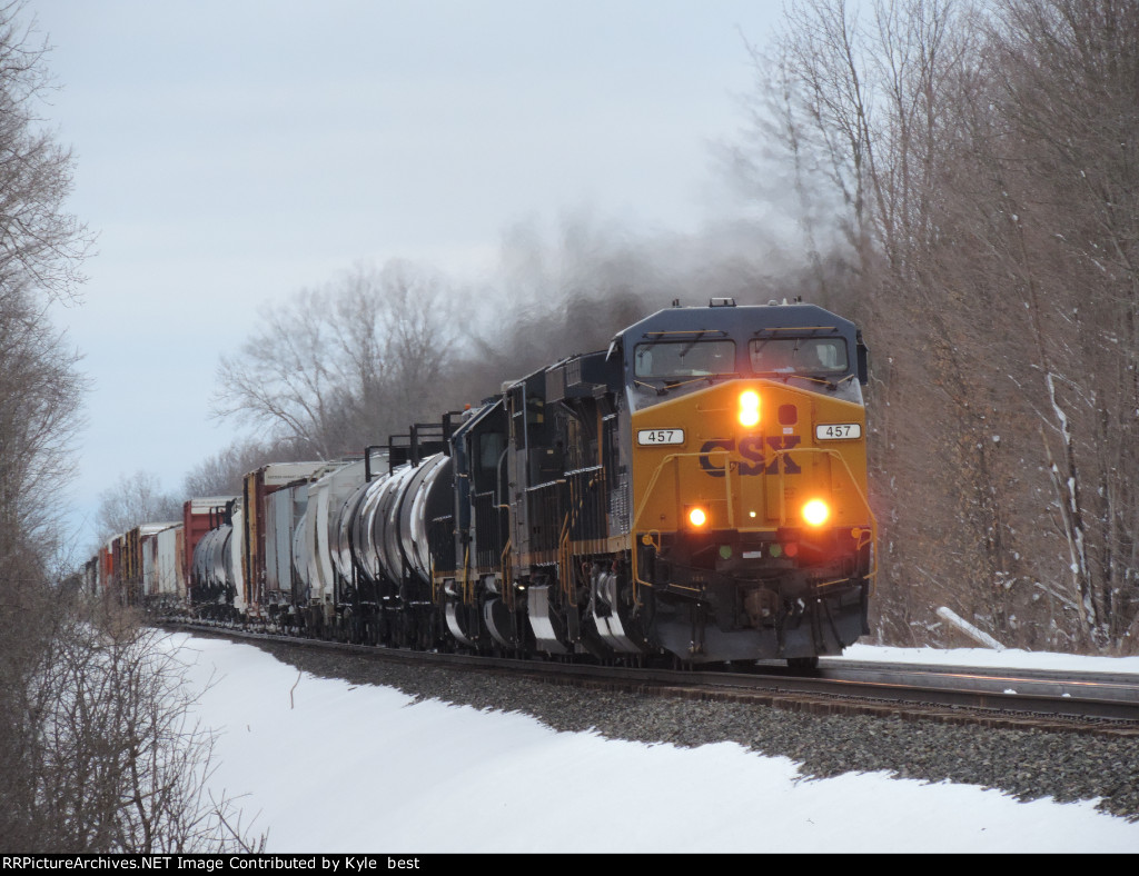 CSX 457 on M627